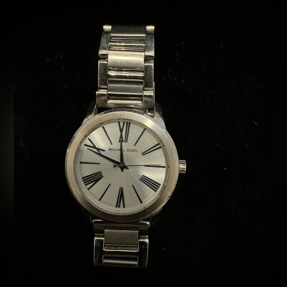 Micheal kors silver watch
